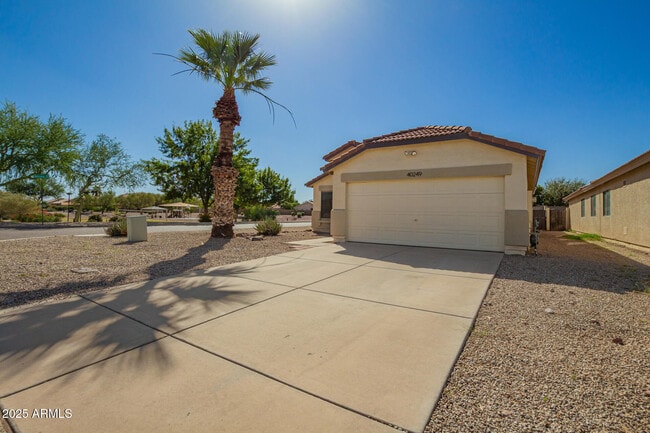 Building Photo - 40249 N Cassara Dr