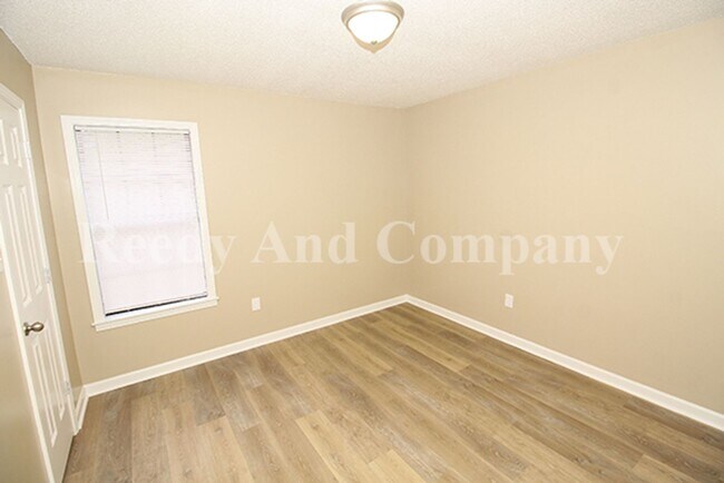 Building Photo - 4496 Green Creek