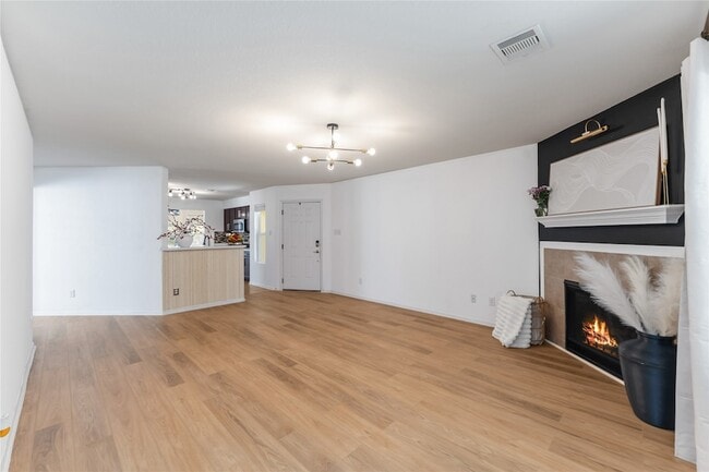 Building Photo - 16734 Warbler Dr