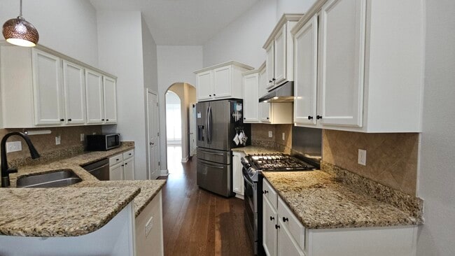 Building Photo - 92 Mozart Ln
