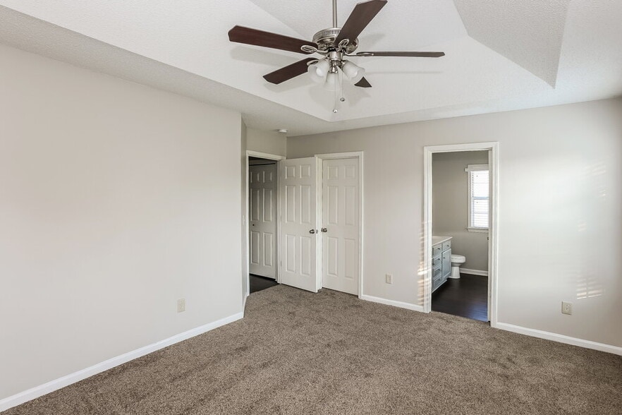 Building Photo - 3106 Fairington Dr