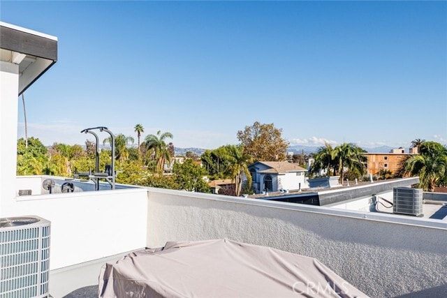 Building Photo - 3143 S Halm Ave