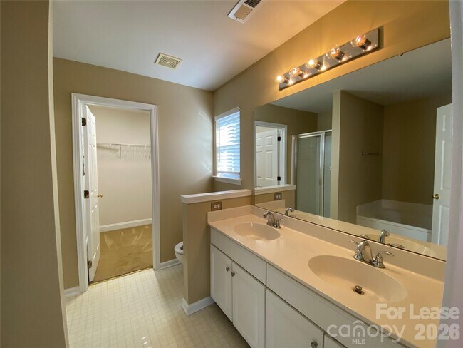 Building Photo - 9513 Wilson Hall Dr