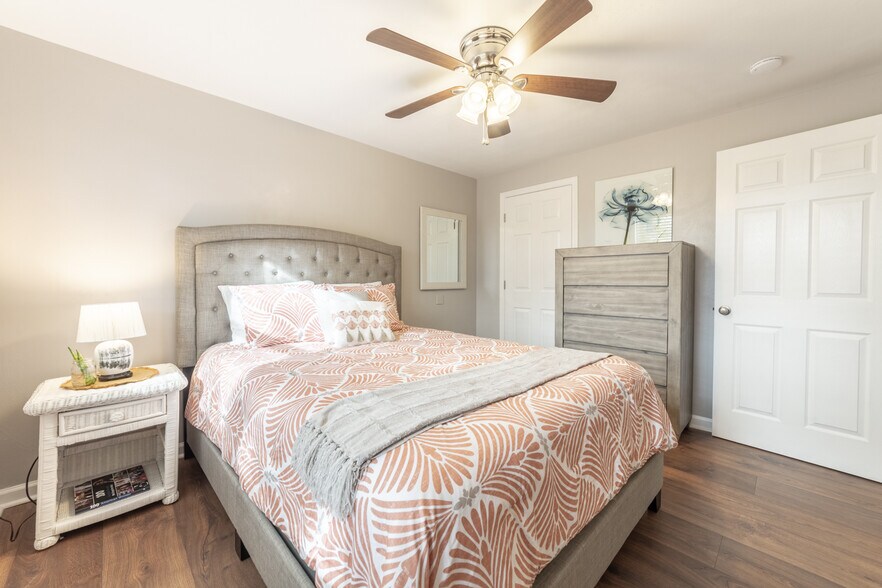 Building Photo - 291 9th Ave NW