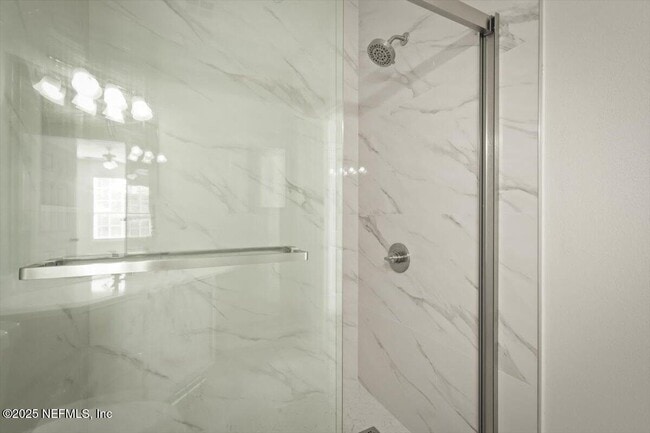 Building Photo - 10550 Baymeadows Rd