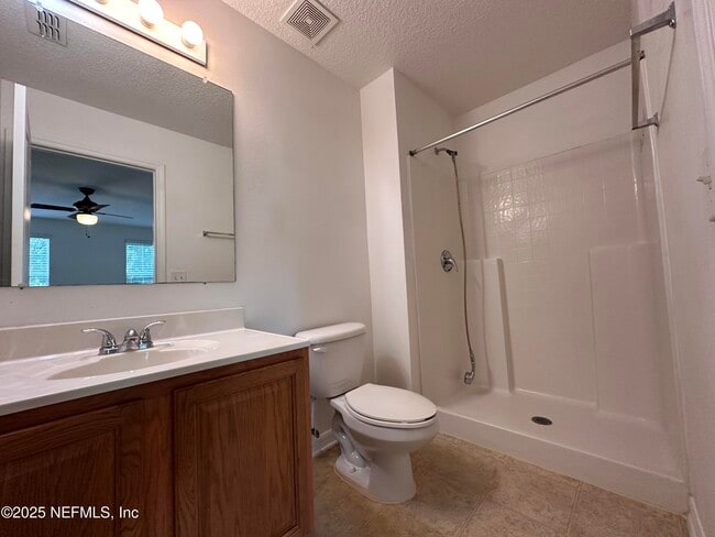 Building Photo - 8271 Halls Hammock Ct