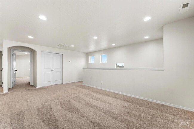 Building Photo - 513 Stanley Lake St