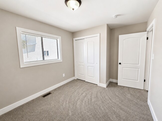 Building Photo - Spacious 4-Bedroom, 2-Bath Home with Updated Interior