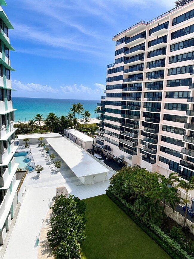Building Photo - 5255 Collins Ave