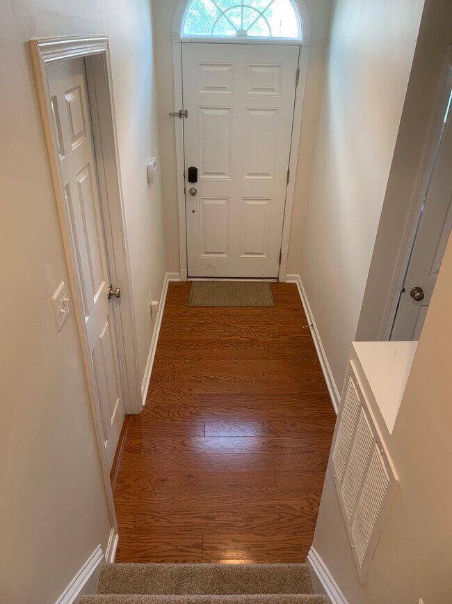 Building Photo - 25128 Neptune Terrace