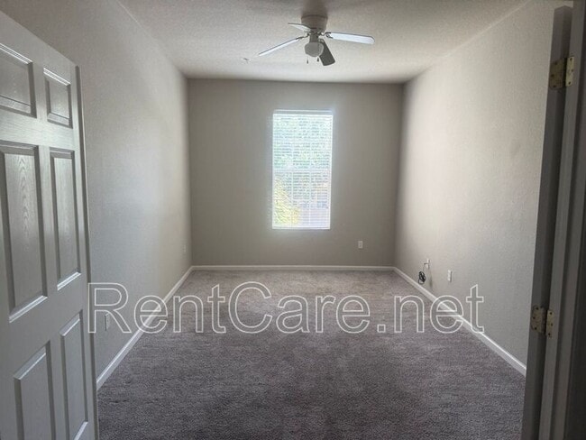 Building Photo - 3025 Greystone Loop