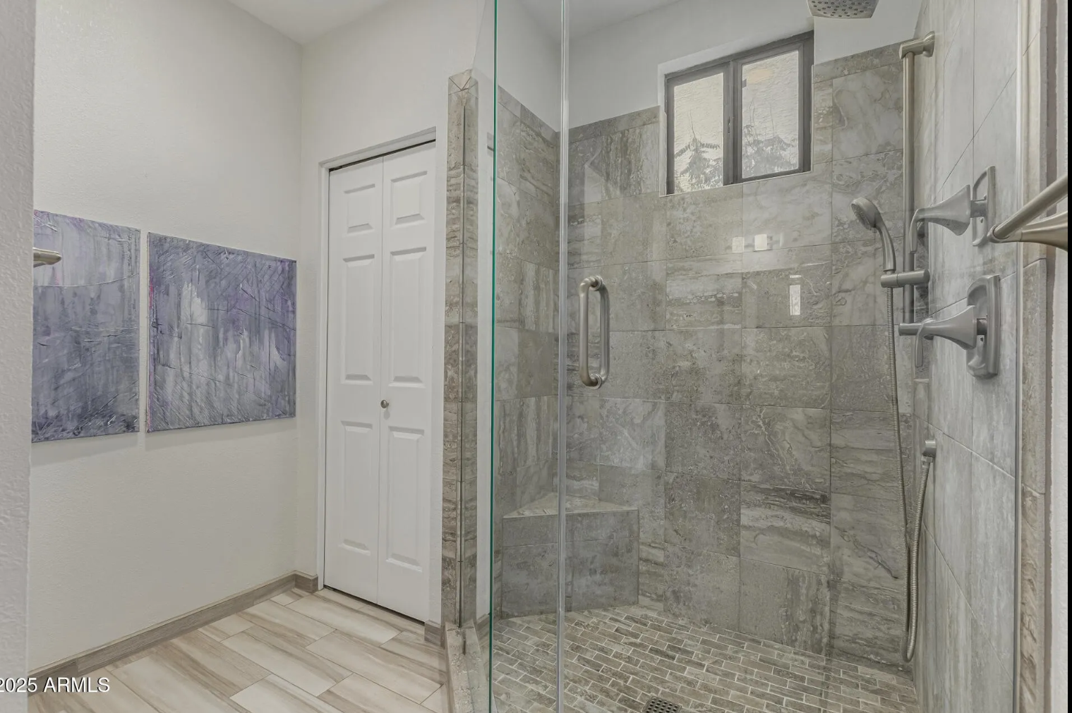 Master Shower - 4747 N 84th Way