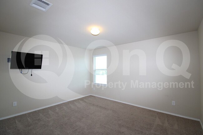 Building Photo - 1115 Quartz Trl
