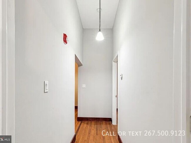 Building Photo - 3414 Spring Garden St