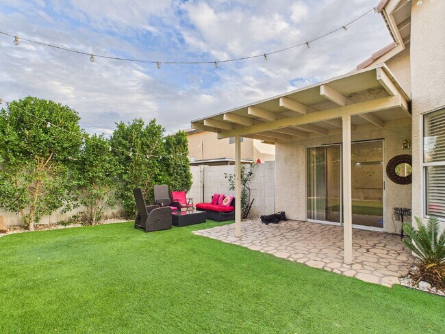 Building Photo - Charming Butler Place Home with a Swimming Pool