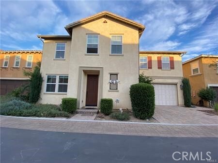 Primary Photo - 3011 E Via Corvina