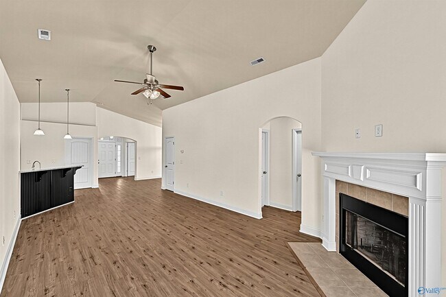 Building Photo - 130 Tybee Dr