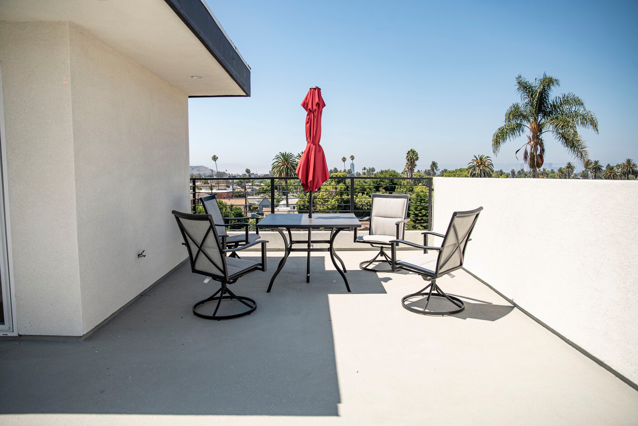 Roof Top - 3044 West Blvd