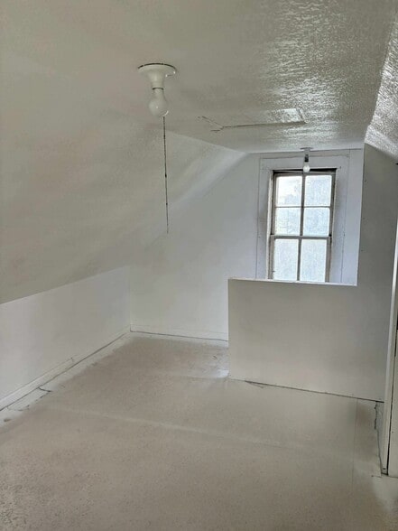 Building Photo - 259 Elizabeth St