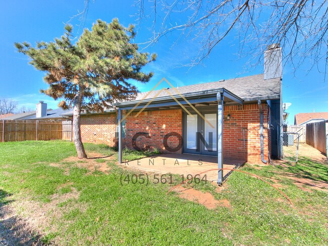 Building Photo - 8804 NW 92nd St