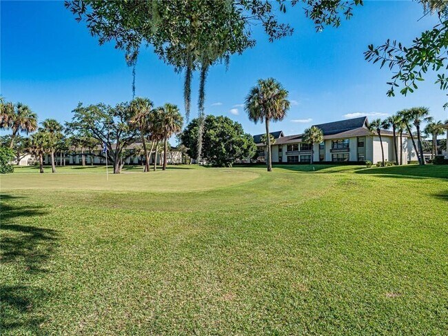 Building Photo - 32 Plantation Dr