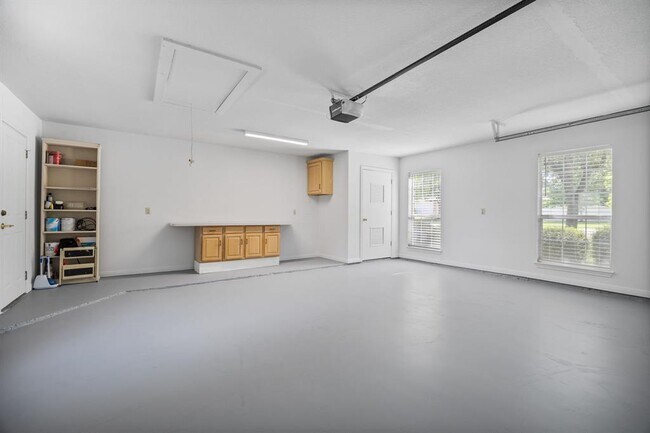 Building Photo - 20904 Apache Plum Ln