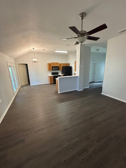 Building Photo - 8206 Coppergate