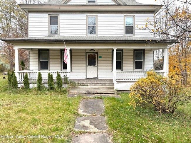 Primary Photo - 5 Clum Hill Rd