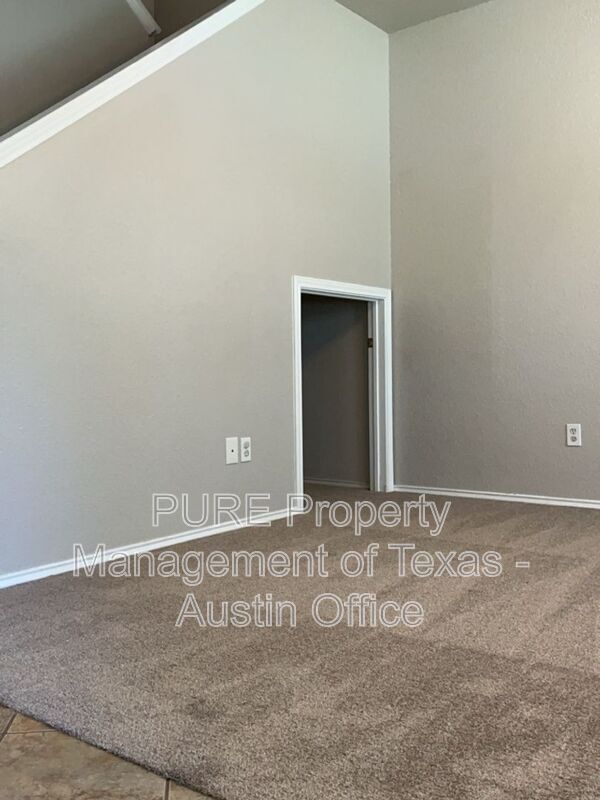 Building Photo - 302 Windridge Village Cove