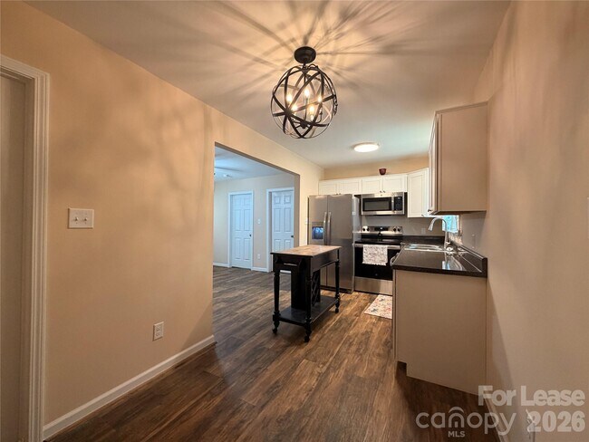 Building Photo - 67 Travora Cir
