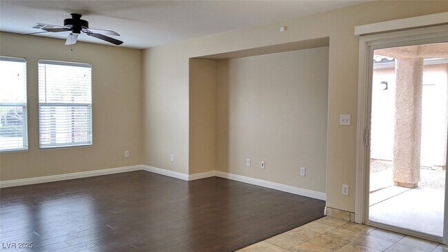 Building Photo - 2445 Ember Mist Ct