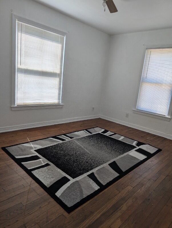 Building Photo - 3916 Winfield Ave