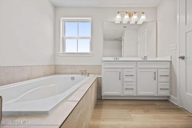 Building Photo - 20 Gramercy Dr