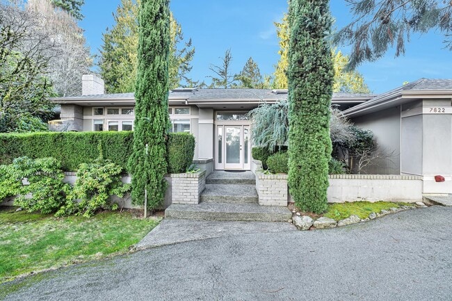 Building Photo - CLICK "REQUEST A TOUR" NOW!