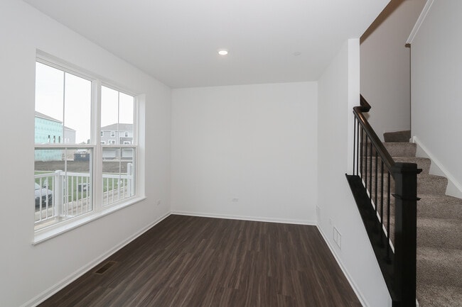 Building Photo - 2252 Stonegate Rd