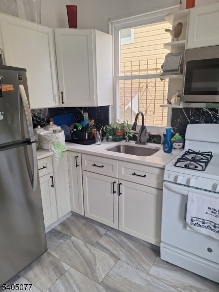 Building Photo - 176 Springdale Ave