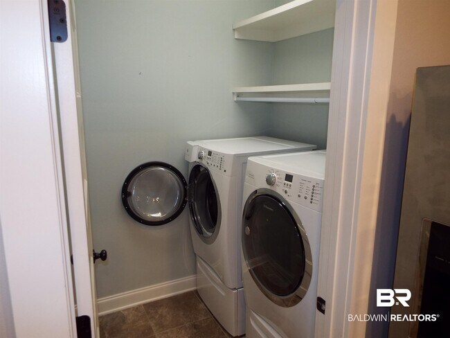Building Photo - 8813 Asphodel Ln