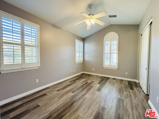 Building Photo - 4701 Luna Ct