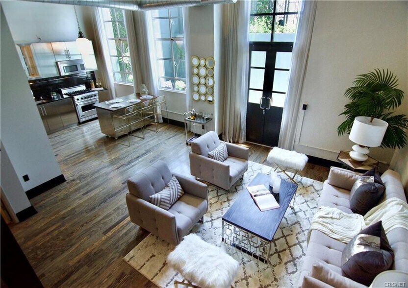 Open floorpan downstairs - 849 S Broadway