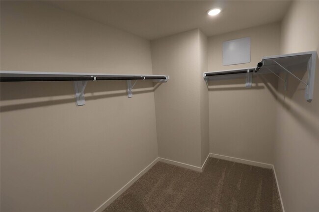 Building Photo - 7851 Bergamot Cir