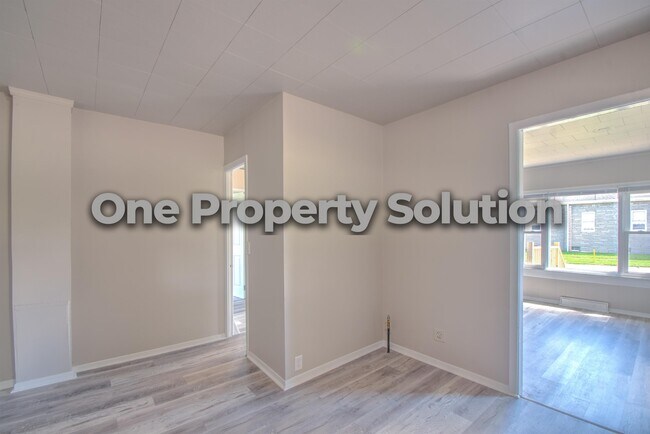 Building Photo - 292 Hadley Rd
