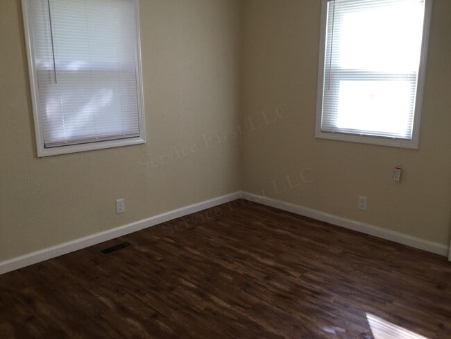 Building Photo - Two Bed House in Stockton, MO!  This house was gutted and rebuilt!  Everything is NEW!