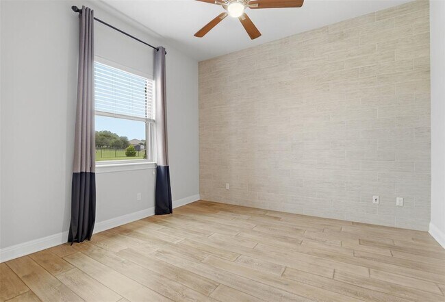 Building Photo - 2440 Greatwood Trl