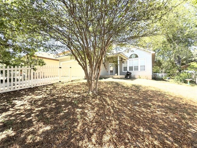 Building Photo - 6138 Negley