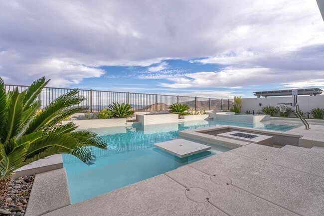 Building Photo - 756 Bruce Moorland St