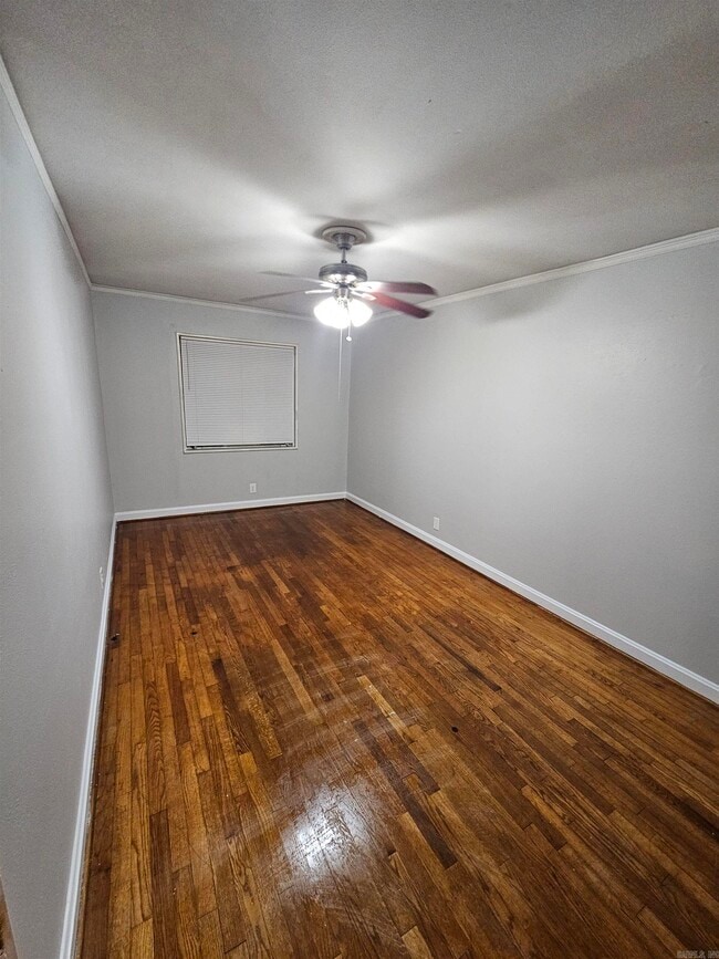 Building Photo - 309 W J Ave