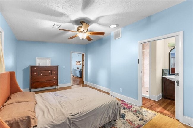 Building Photo - 6567 Tahiti Way