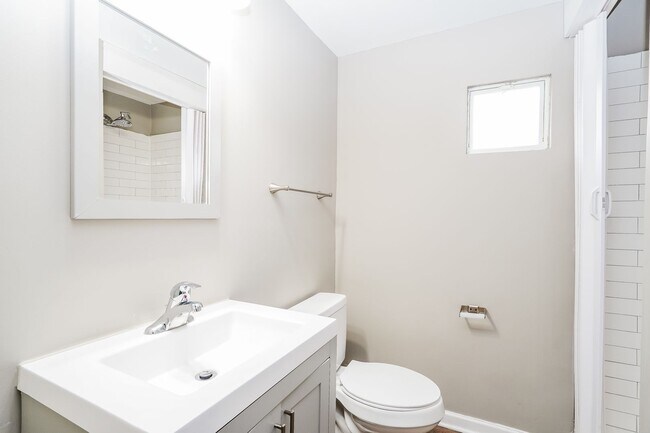 Building Photo - 761-763 Seymour Ave