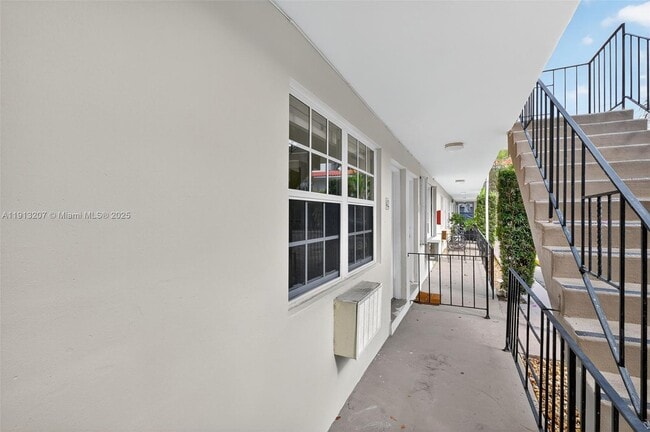 Building Photo - 345 Michigan Ave