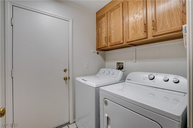 Building Photo - 3737 Ocean Waters St